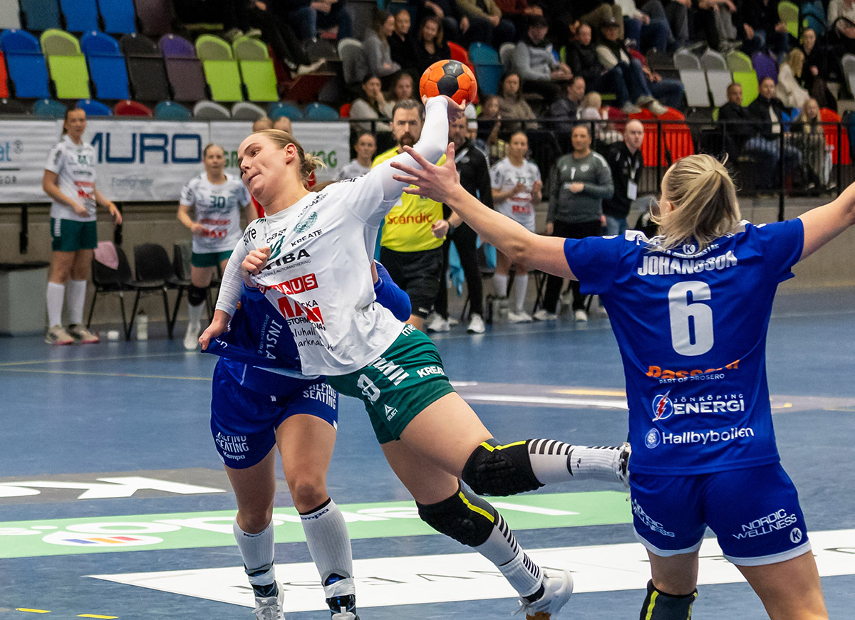Isabel van Kerkvoorde mot Hallby