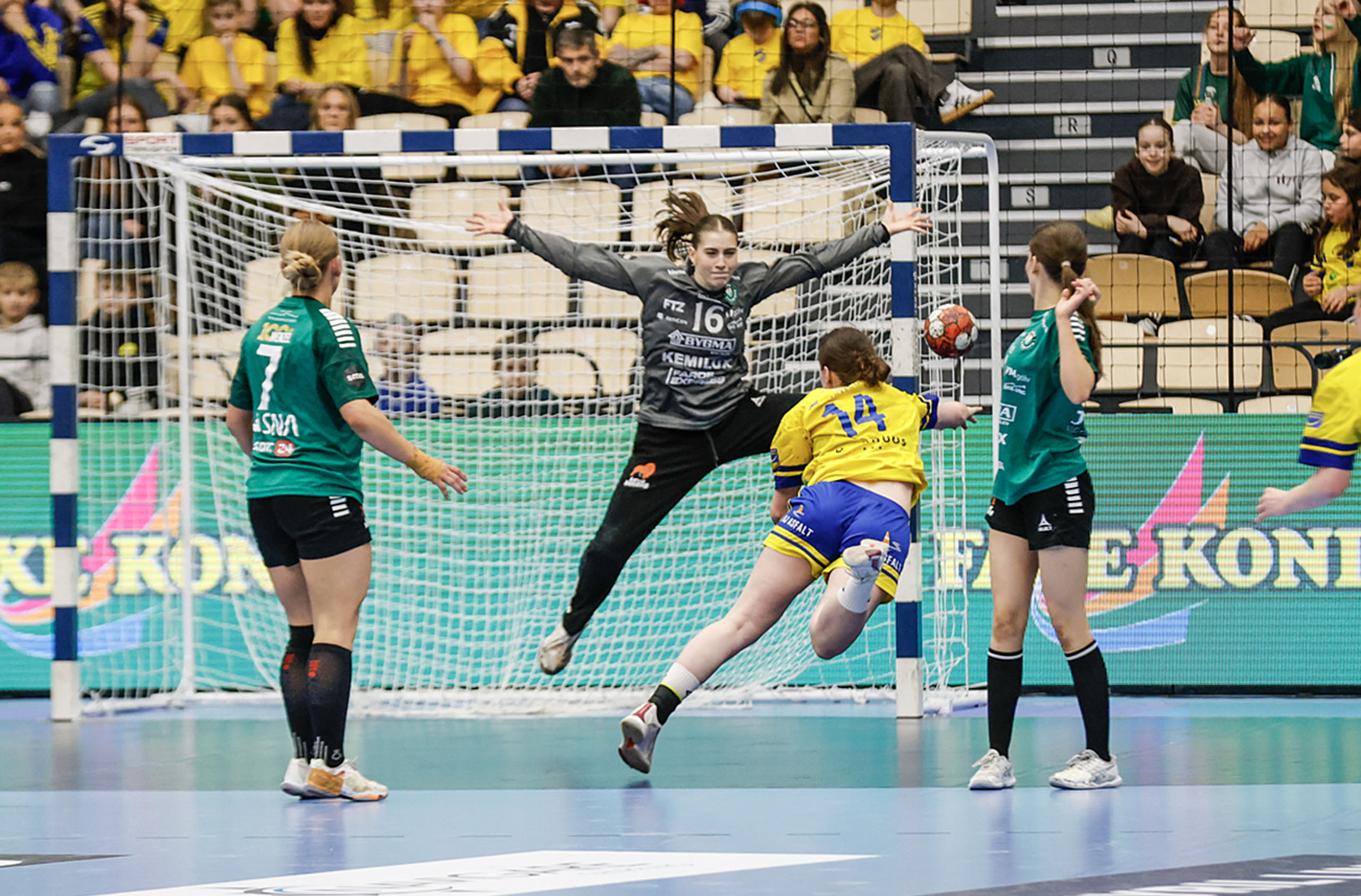 Gylta Djurhuus á Neystabø