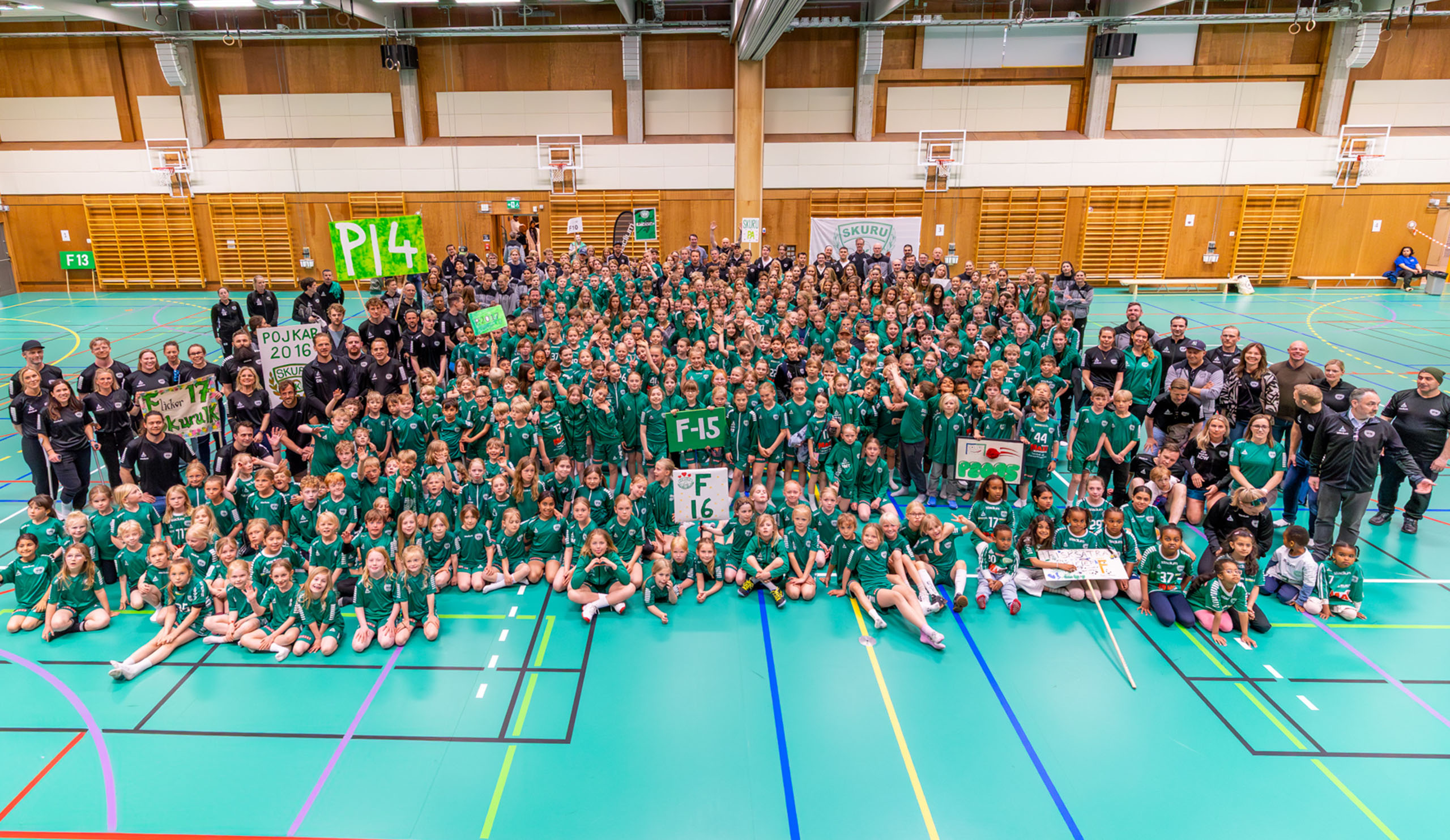 Collage Skuruavslutningen - lagbild Skuruavslutningen 2025