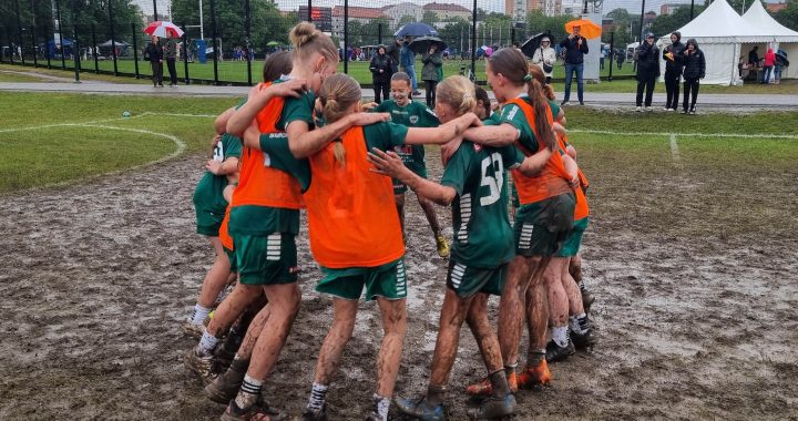 Handbollsglädje, lera och medaljer när Skuru satte färg på Eken Cup