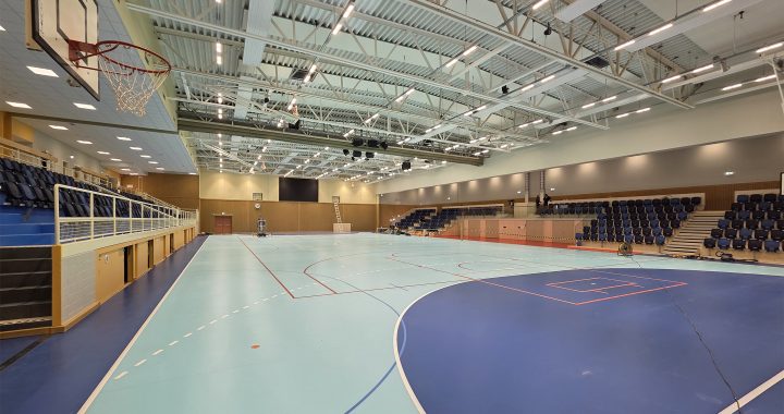 Nya Nacka bollhall står klar